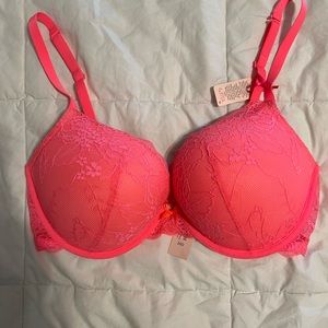 La Senza Push Up Bra - 36D - Brand new with tags attached